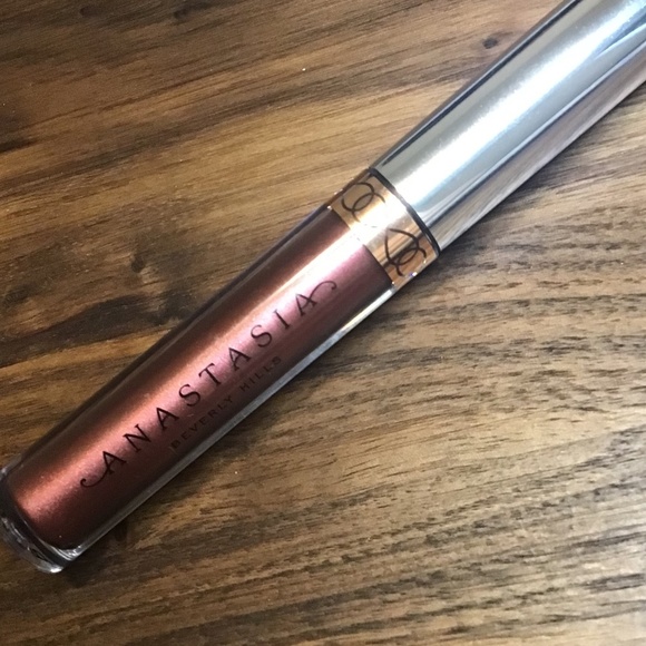Brand new from vault Anastasia Beverly hill lipstick in chrome rose gold - Picture 1 of 10